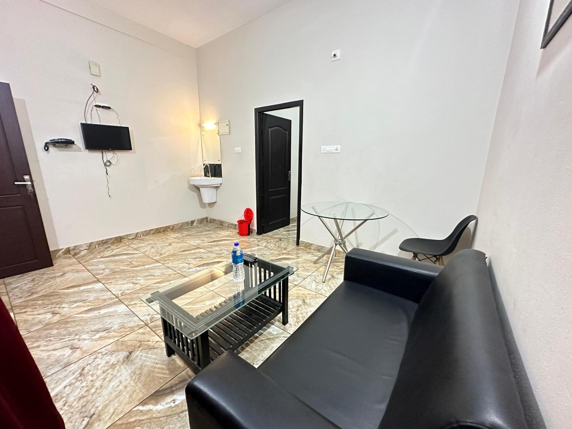 Zahir Residency Hotel Kondotty Exterior foto