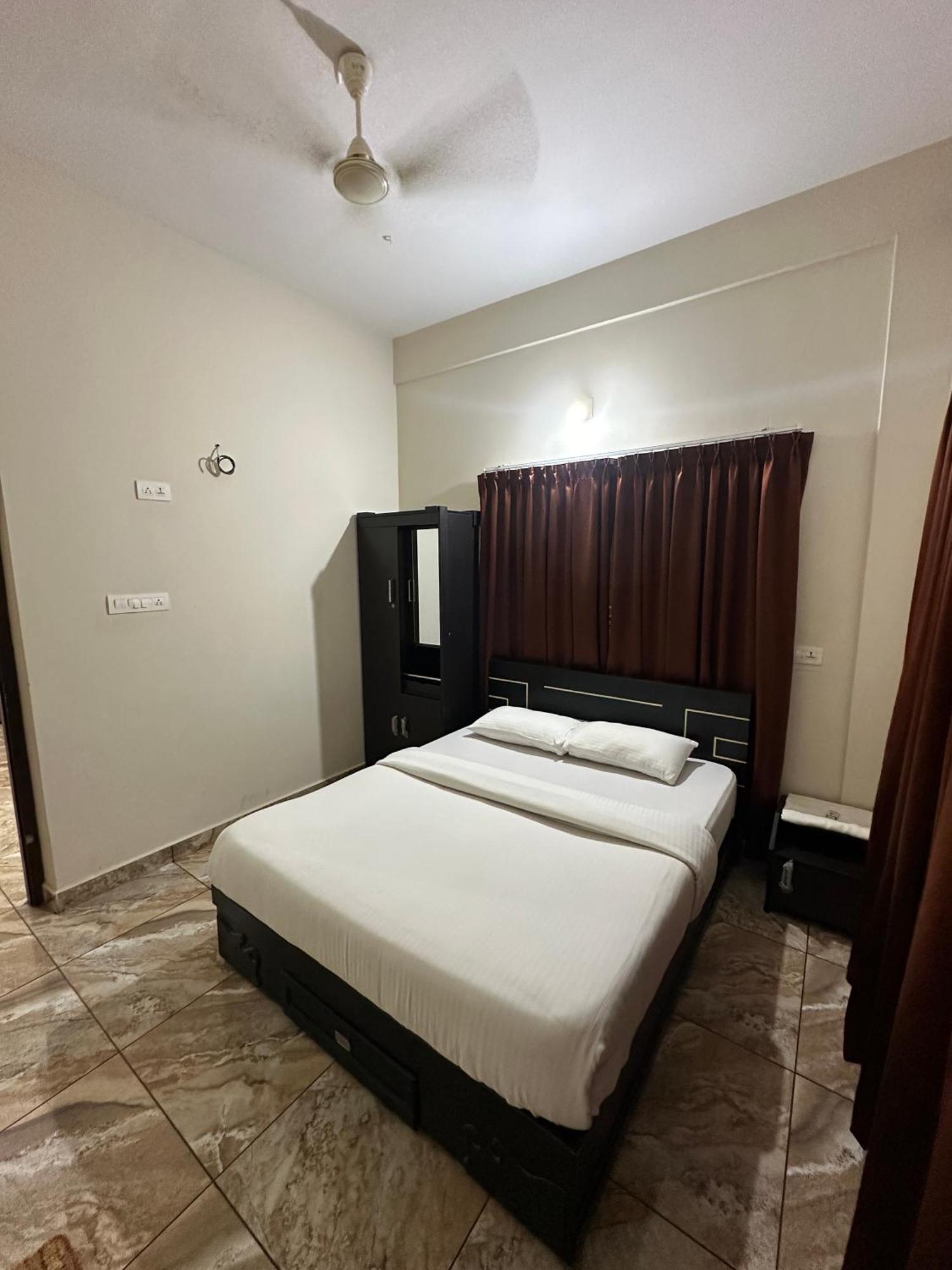 Zahir Residency Hotel Kondotty Exterior foto