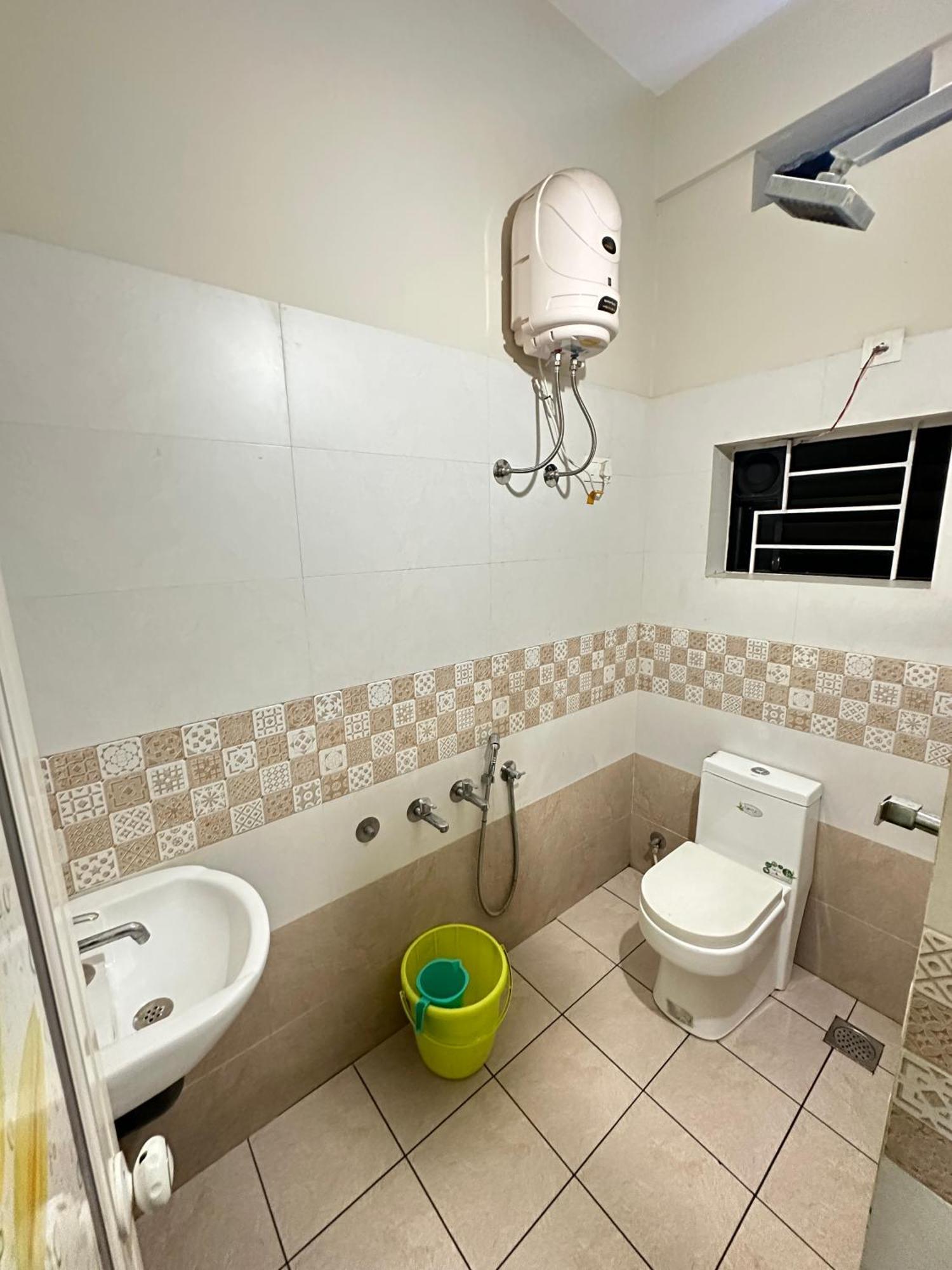 Zahir Residency Hotel Kondotty Exterior foto