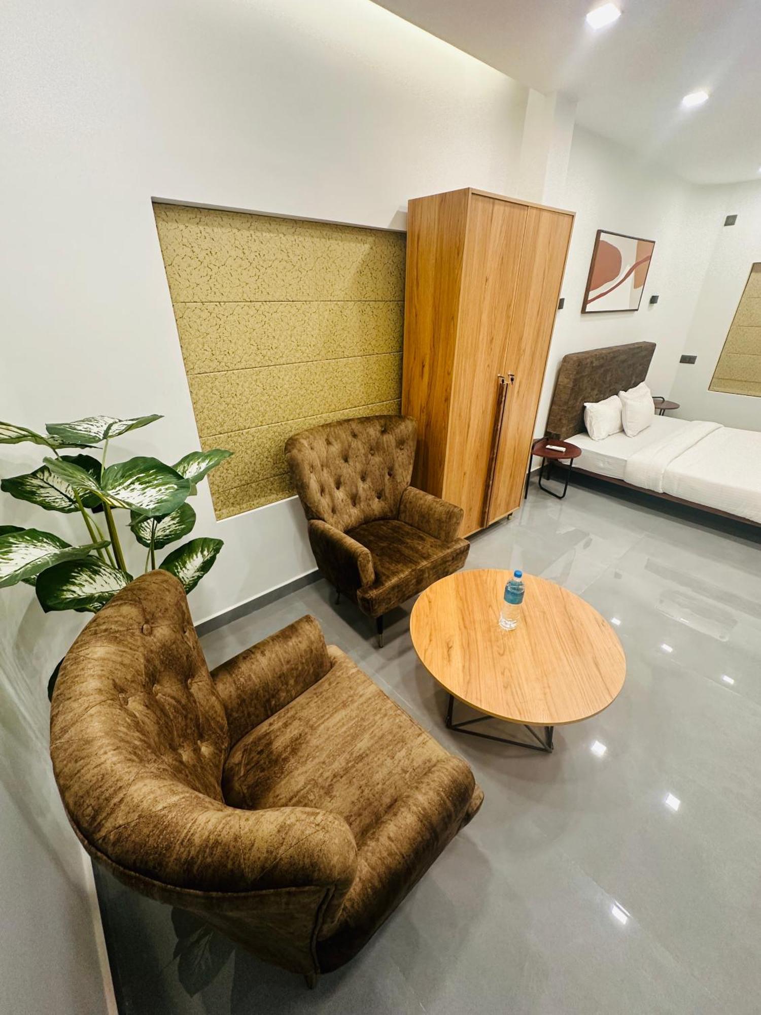 Zahir Residency Hotel Kondotty Exterior foto